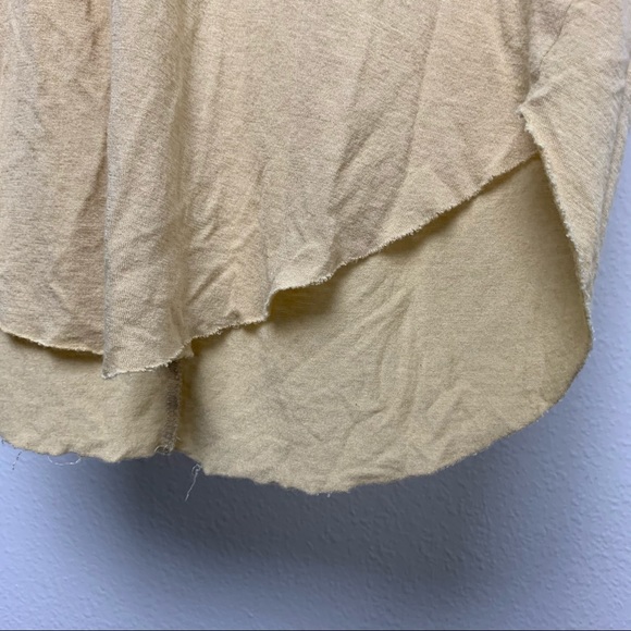 Me To We Loose Tshirt Light Yellow Size Small - Picture 4 of 5